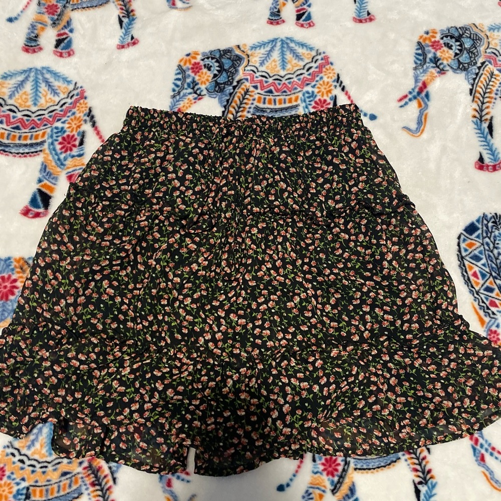 Xs floral skirt